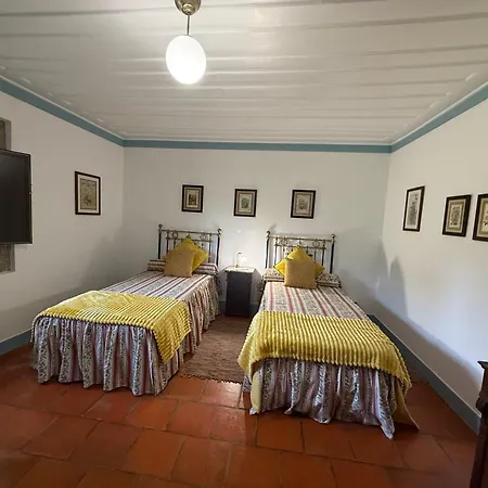 Casa Do Sabugueiro Em Estoraos Feriehus *